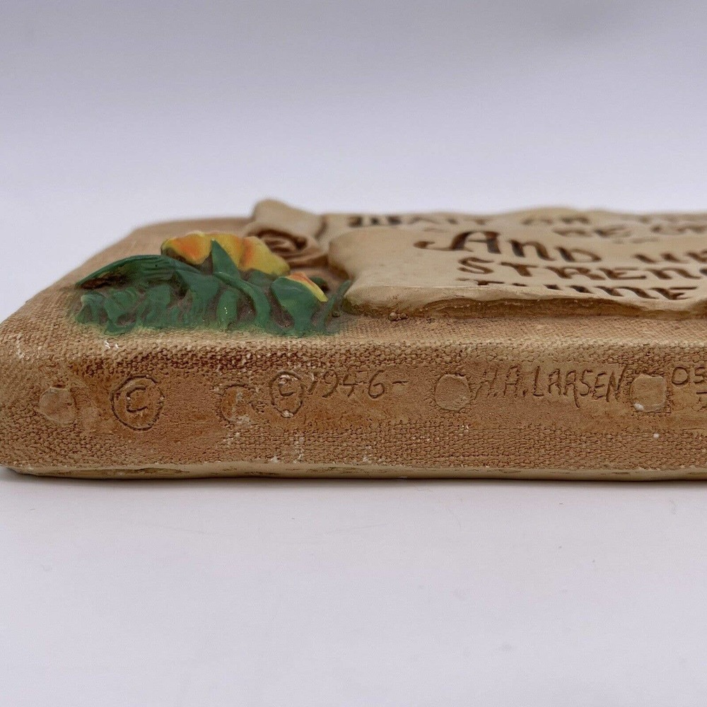 Scroll Heavy Plaque Wait on the Lord Psalm 27:14 H.A. Larsen 1946 Chalk Plaster - Picture 2 of 12